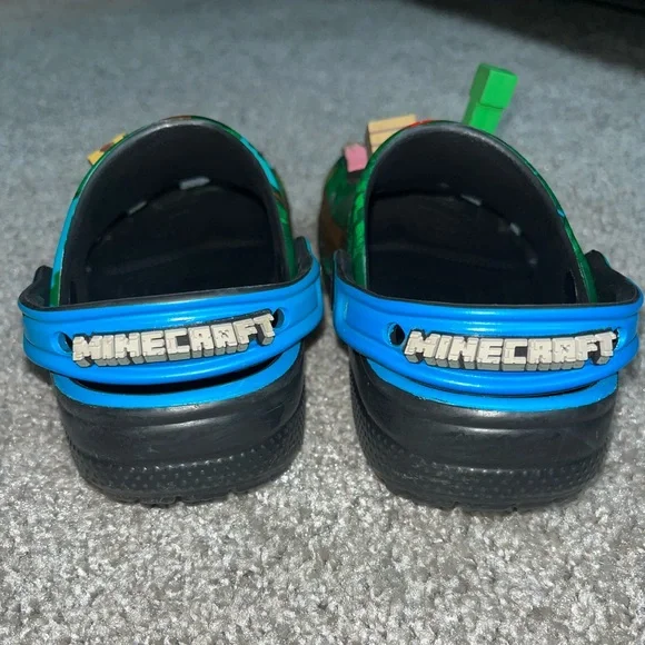 Kids Minecraft Crocs with Minecraft Jibbits - Picture 6 of 6
